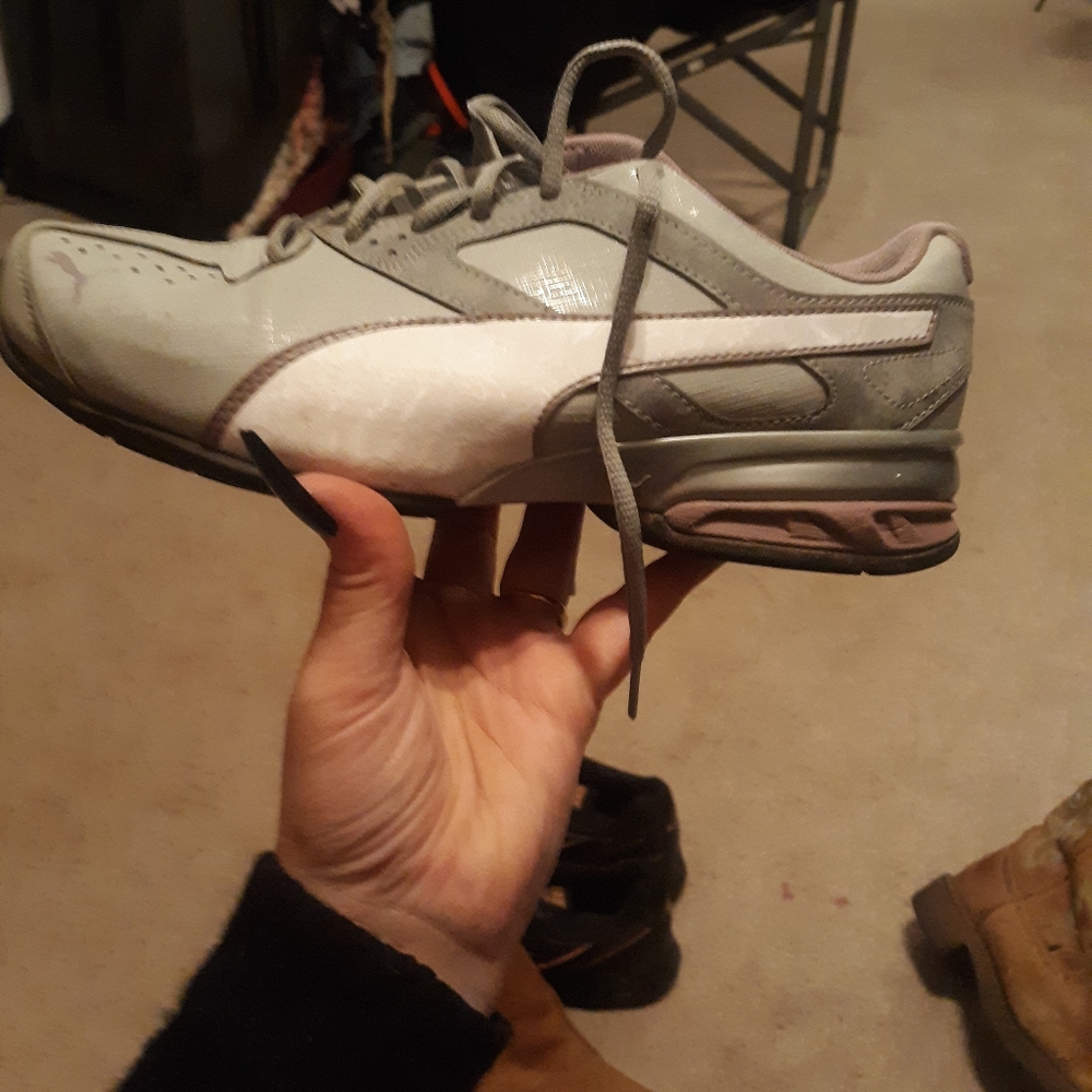 Shoes - Picture 2 of 3